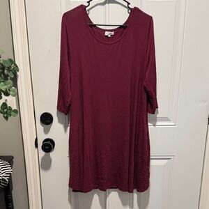 PIKO Women's Burgundy 3/4 sleeve dress with pockets